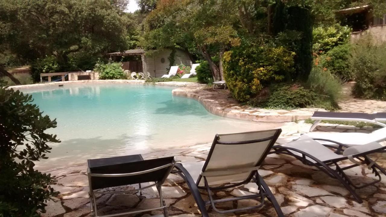 Bed and Breakfast La Bousquatiere Piolenc Exterior foto