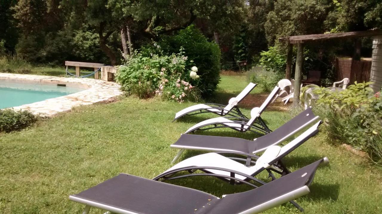 Bed and Breakfast La Bousquatiere Piolenc Exterior foto