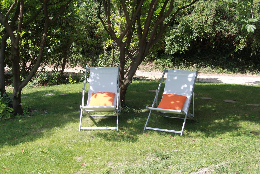 Bed and Breakfast La Bousquatiere Piolenc Exterior foto