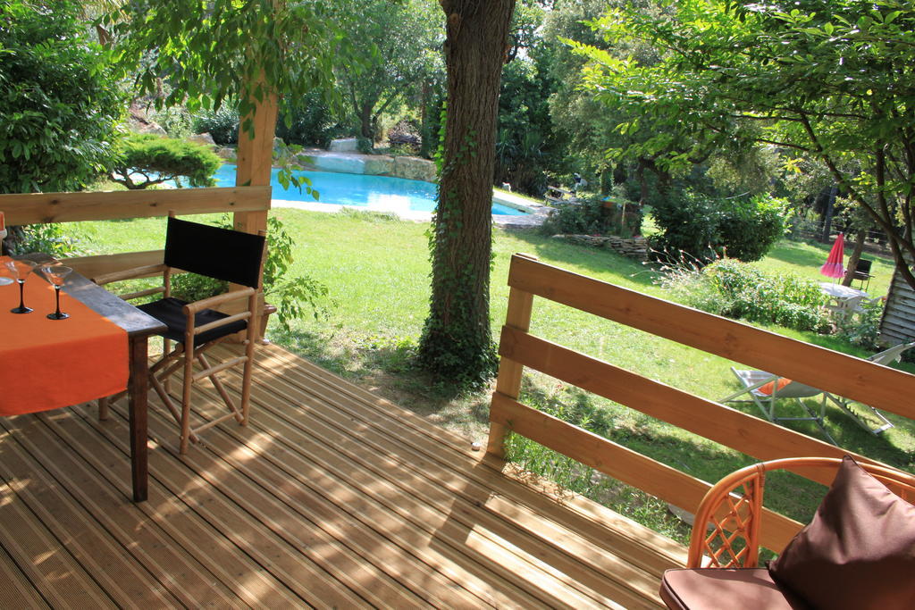 Bed and Breakfast La Bousquatiere Piolenc Habitación foto